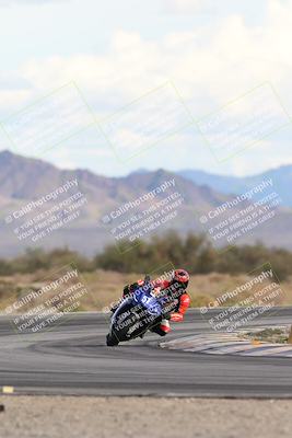 media/Nov-16-2025-Race Pace (Sun) [[8c5fa54630]]/Non Verified Riders (1st 20 Minutes)/5-Turn 15 (110pm)/